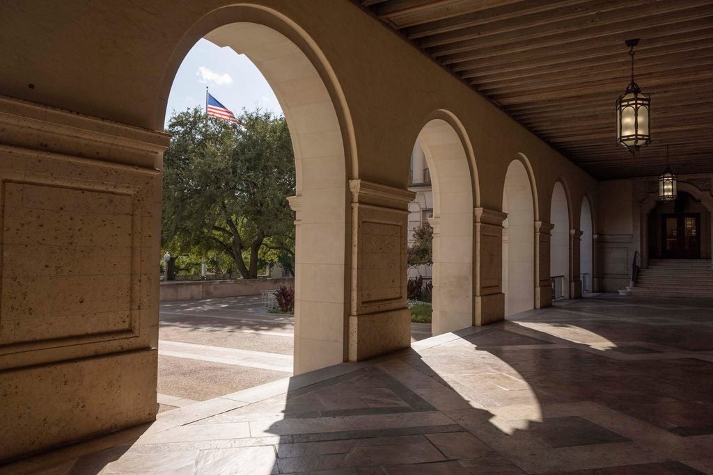 UT Tower portico